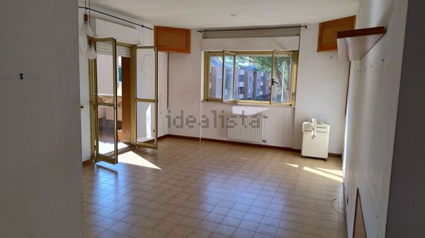 appartamento in vendita a Roma in zona Ardeatino