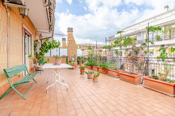 appartamento in vendita a Roma in zona Appio Claudio