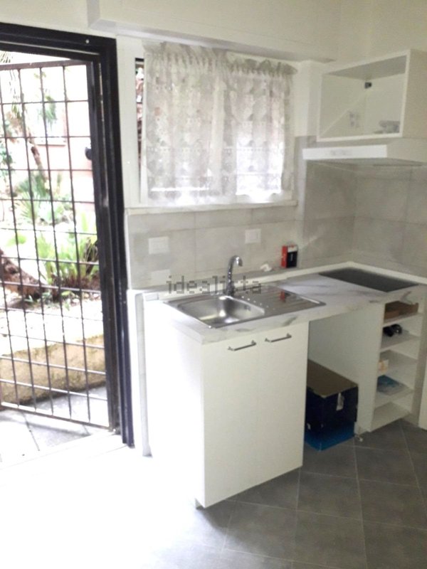 appartamento in vendita a Roma in zona Tor di Quinto