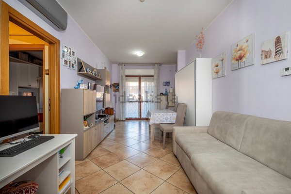 appartamento in vendita a Roma in zona Romanina