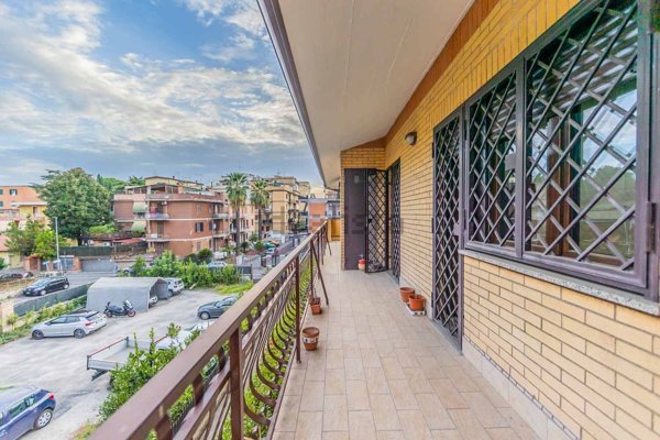 appartamento in vendita a Roma in zona Tor Vergata/Torrenova