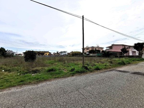 terreno edificabile in vendita a Roma in zona Piana del Sole