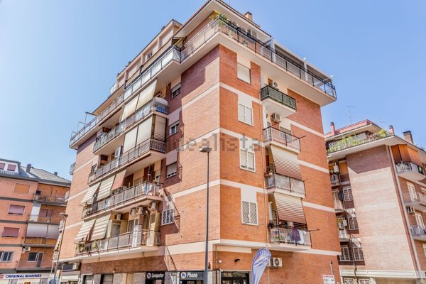 appartamento in vendita a Roma in zona Collatino
