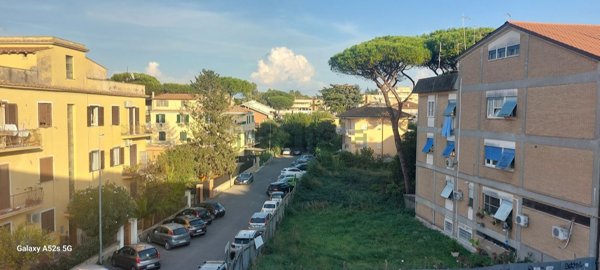 appartamento in vendita a Roma in zona Appio Pignatelli