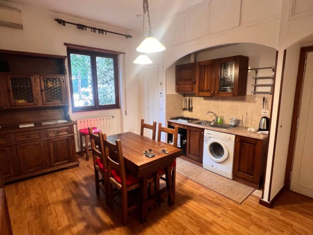 appartamento in vendita a Roma in zona Ostiense