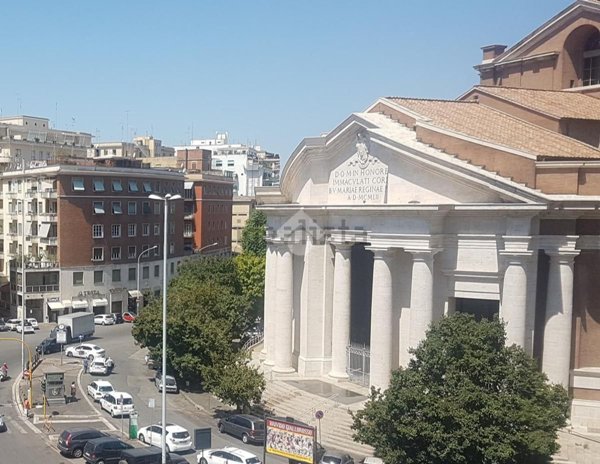 intera palazzina in vendita a Roma in zona Pinciano