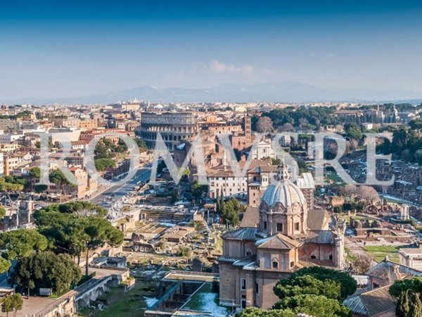 intera palazzina in vendita a Roma in zona Trevi-Colonna
