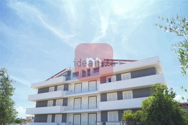 appartamento in vendita a Roma in zona Lunghezza