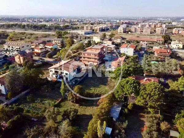 terreno edificabile in vendita a Roma in zona Lunghezza