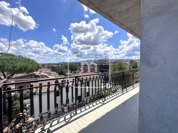 appartamento in vendita a Roma in zona Finocchio