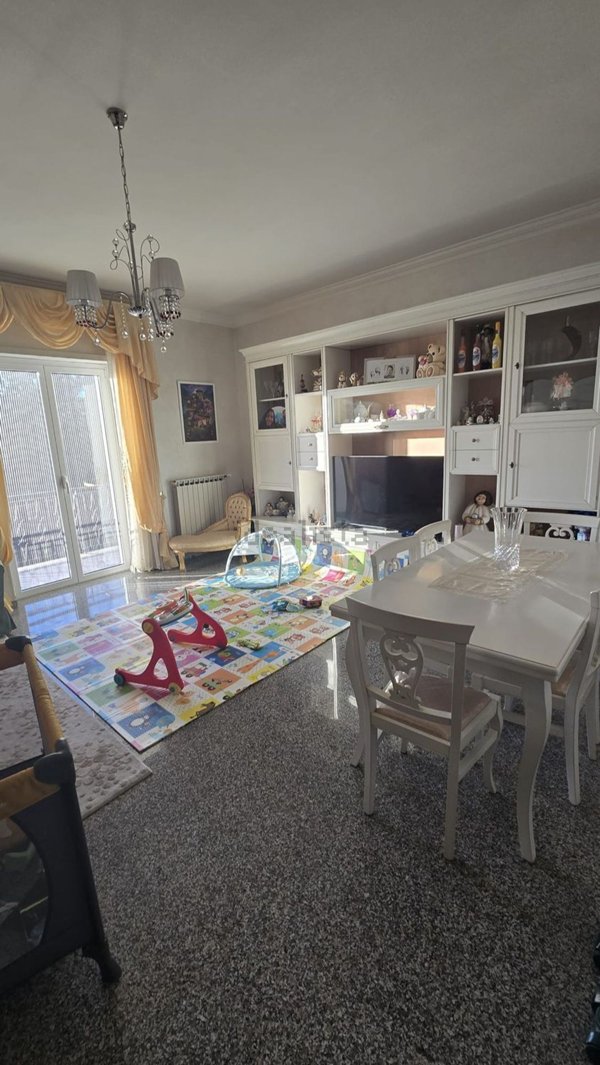 appartamento in vendita a Roma in zona Valle Muricana