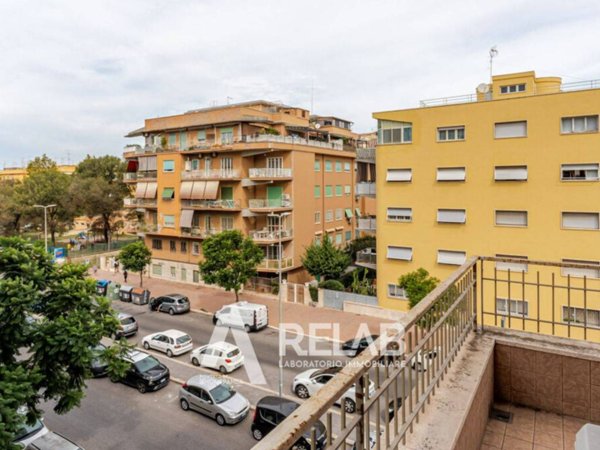 appartamento in vendita a Roma in zona Ostia