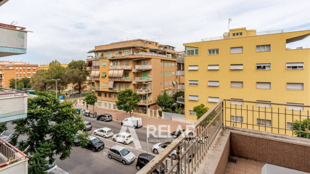 appartamento in vendita a Roma in zona Ostia