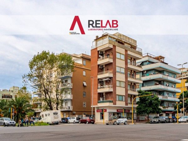 appartamento in vendita a Roma in zona Ostia
