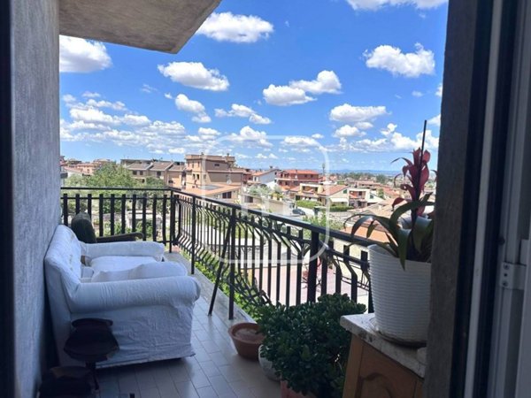 appartamento in vendita a Roma in zona Finocchio