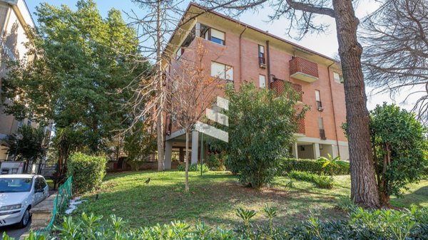 appartamento in vendita a Roma in zona Spinaceto