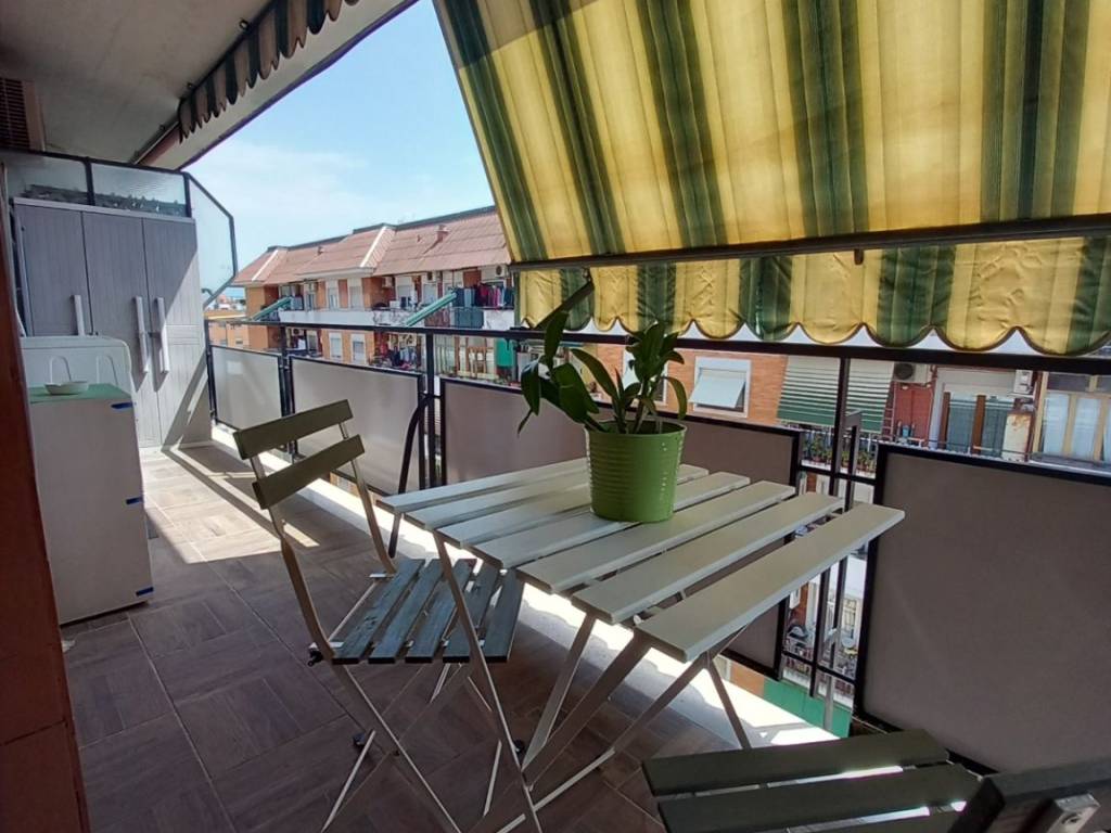 appartamento in vendita a Roma in zona Tuscolano