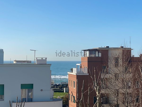 appartamento in vendita a Roma in zona Ostia
