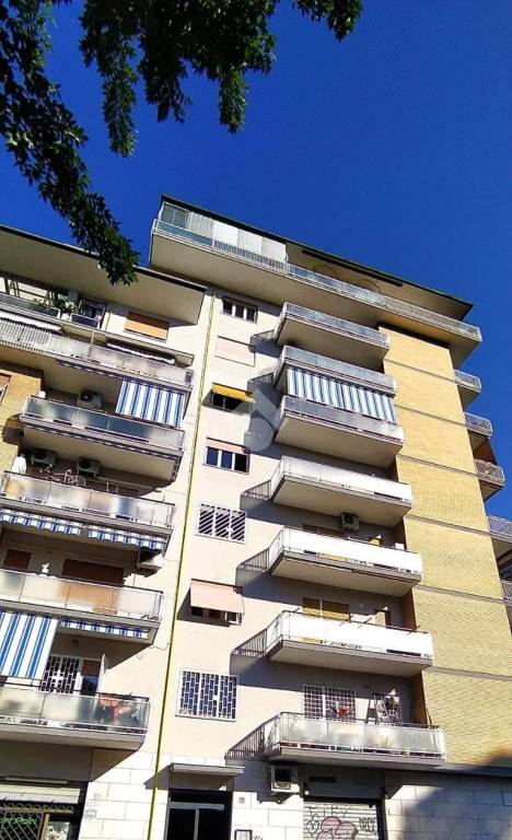 appartamento in vendita a Roma in zona Prenestino-Labicano