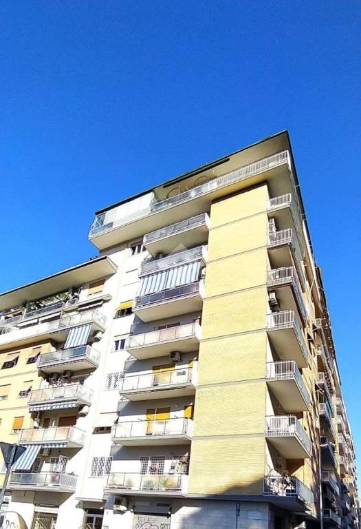 appartamento in vendita a Roma in zona Prenestino-Labicano