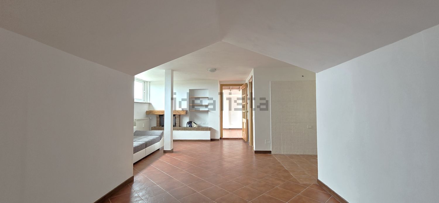 appartamento in vendita a Roma in zona Axa