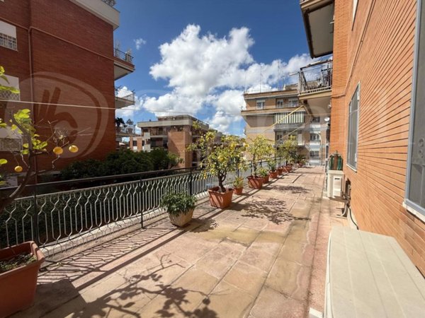 appartamento in vendita a Roma in zona Gianicolense