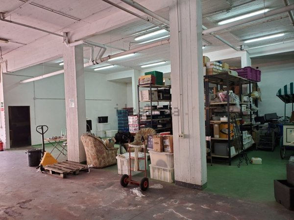 ufficio in vendita a Roma in zona Romanina