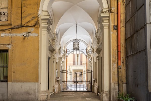 appartamento in vendita a Roma in zona Rione Monti/Campitelli