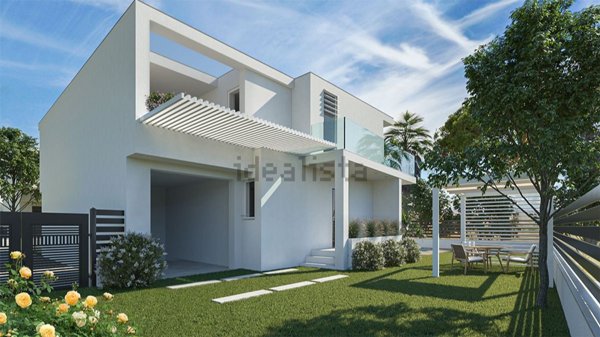 casa indipendente in vendita a Roma in zona Infernetto