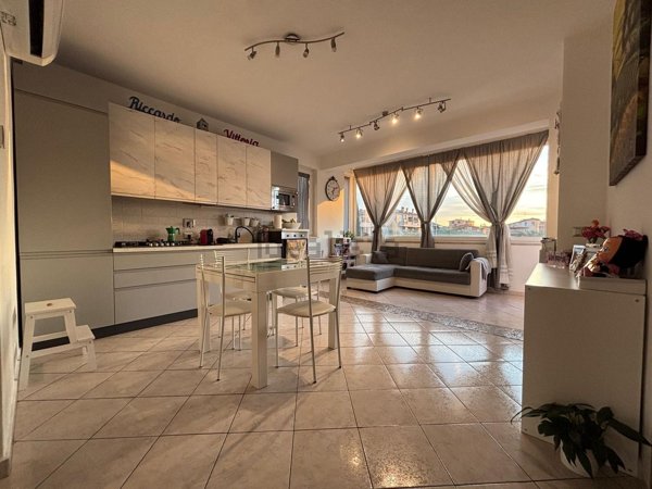 appartamento in vendita a Roma in zona Lunghezza