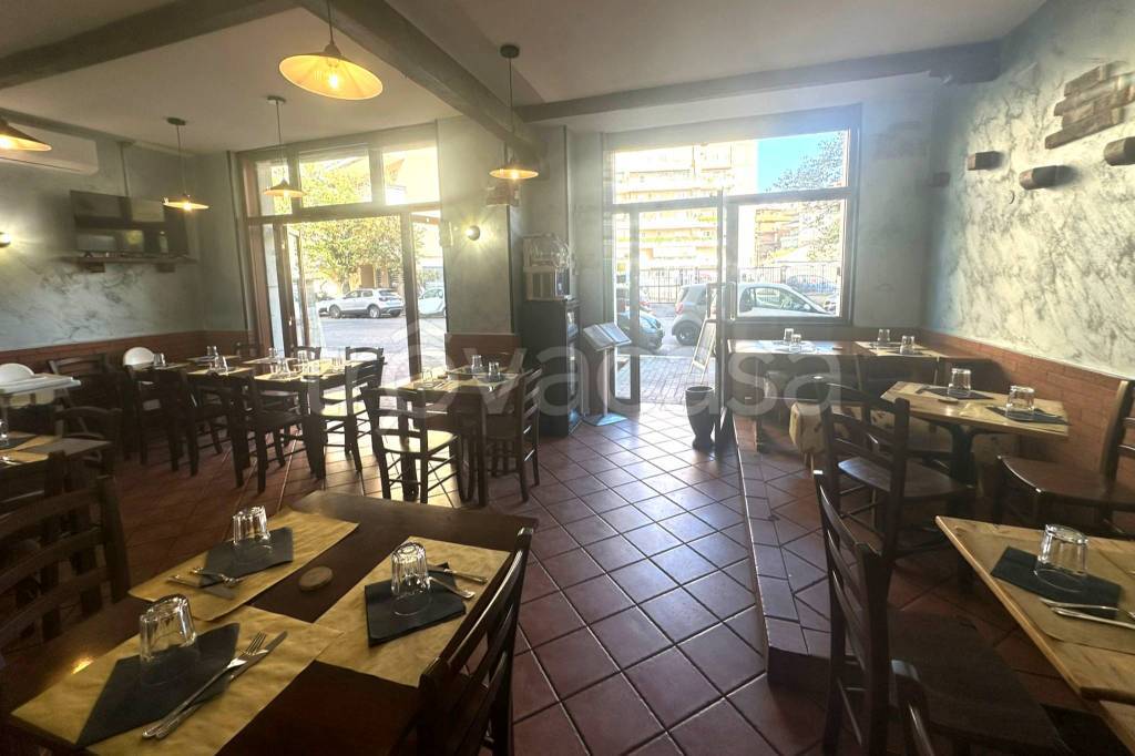 negozio in vendita a Roma in zona Ostia