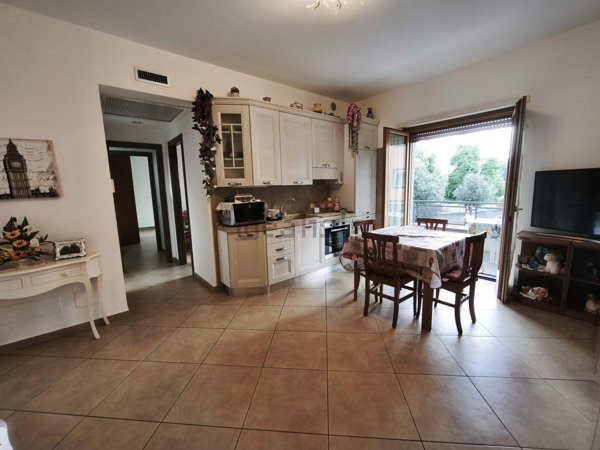 appartamento in vendita a Roma in zona Selva Candida