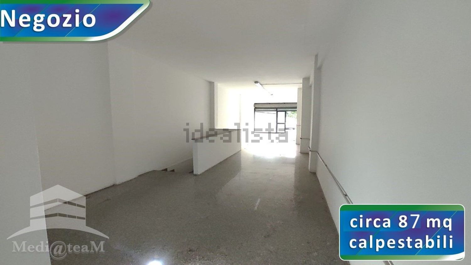 locale commerciale in vendita a Roma in zona Casal Morena