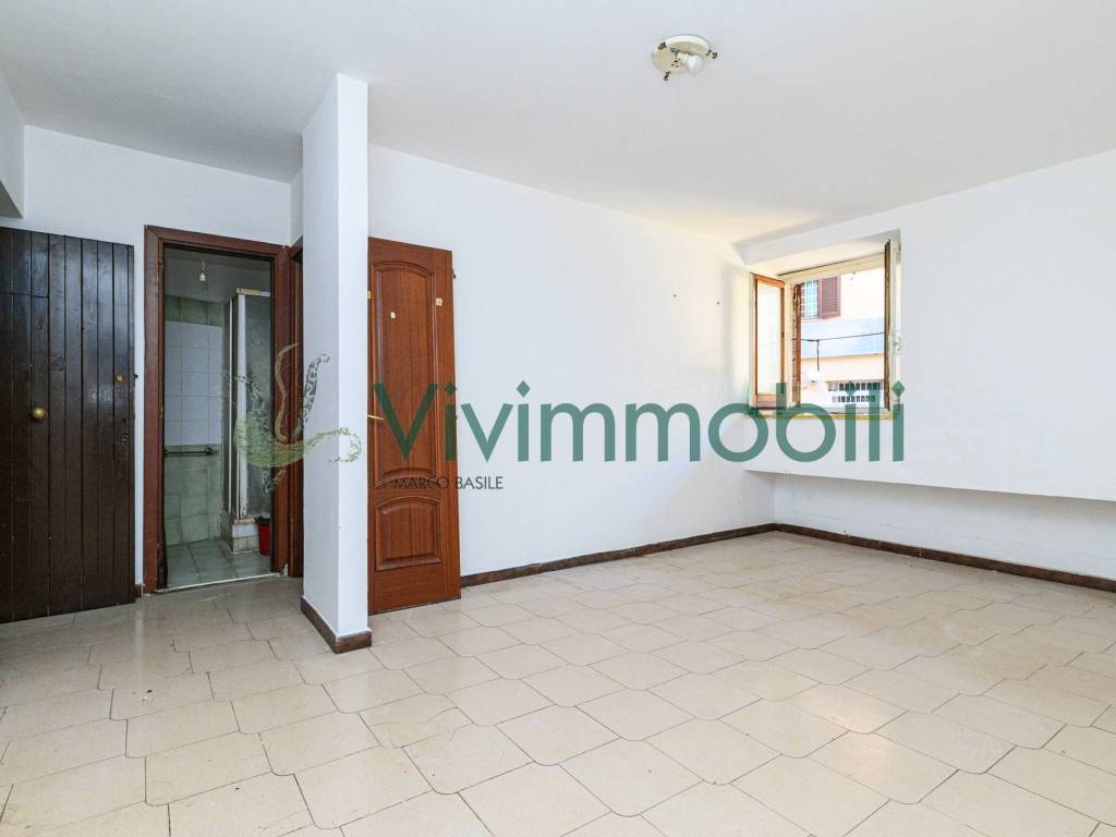 appartamento in vendita a Roma in zona Ostiense