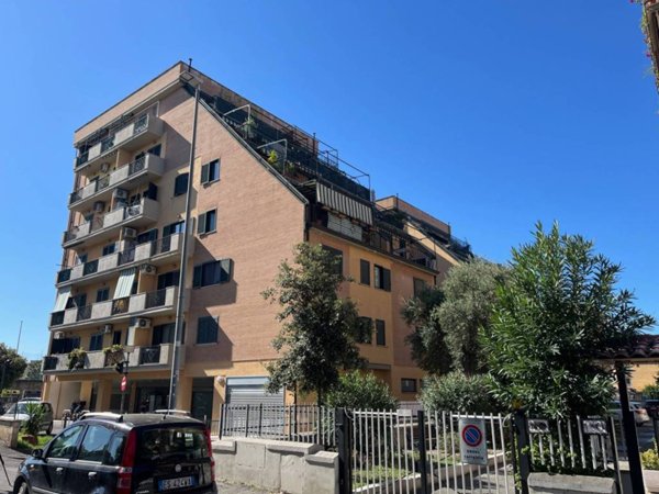 appartamento in vendita a Roma in zona Alessandrino