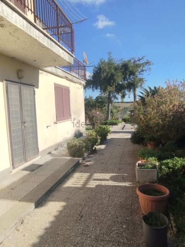 casa indipendente in vendita a Roma in zona Cesano