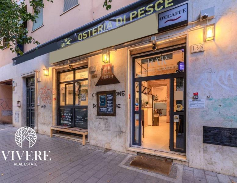 negozio in vendita a Roma in zona Tuscolano