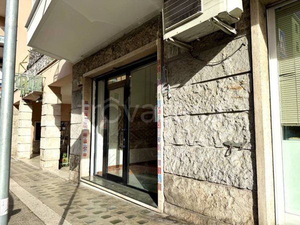 locale commerciale in vendita a Roma in zona Aurelio