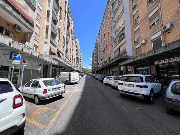 appartamento in vendita a Roma in zona Prenestino-Labicano