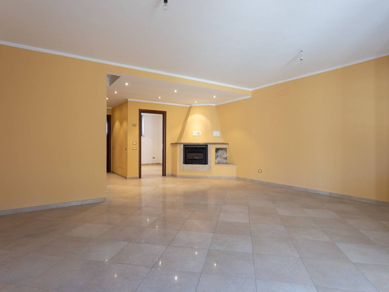 casa indipendente in vendita a Roma in zona Acilia