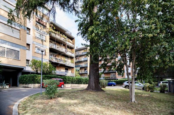 appartamento in vendita a Roma in zona Giuliano Dalmata
