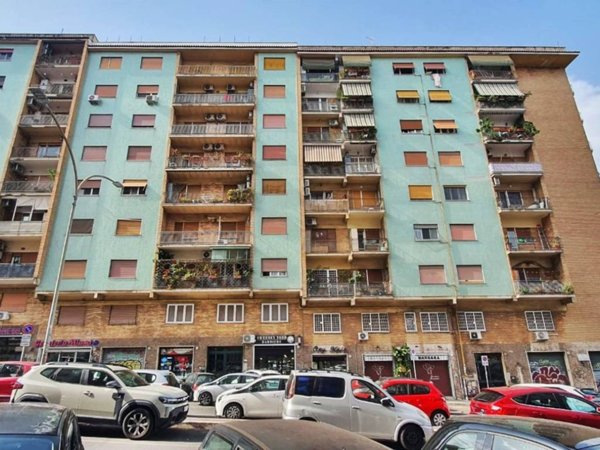 appartamento in vendita a Roma in zona Ostiense