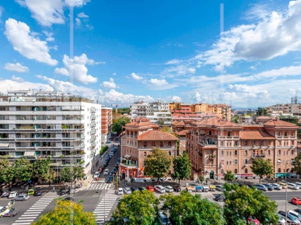 appartamento in vendita a Roma in zona Trastevere