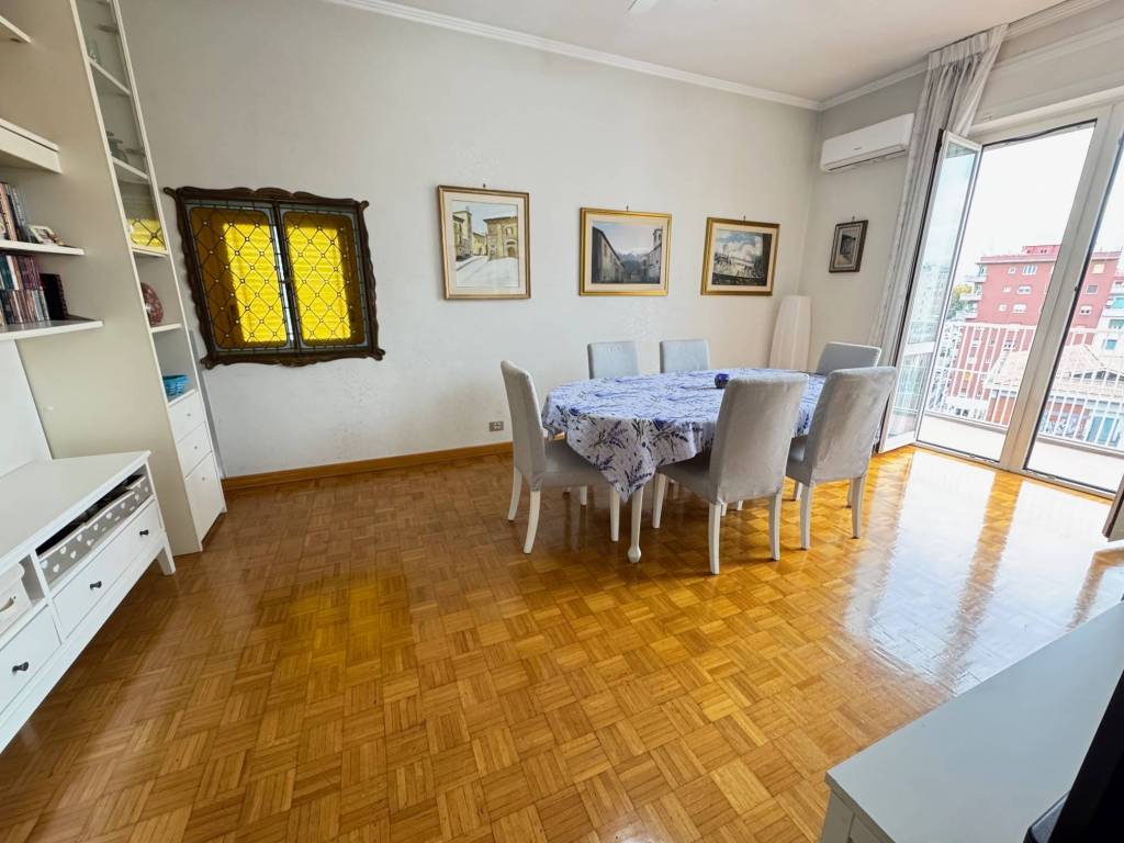 appartamento in vendita a Roma in zona Appio Latino