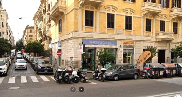 negozio in vendita a Roma in zona Salario