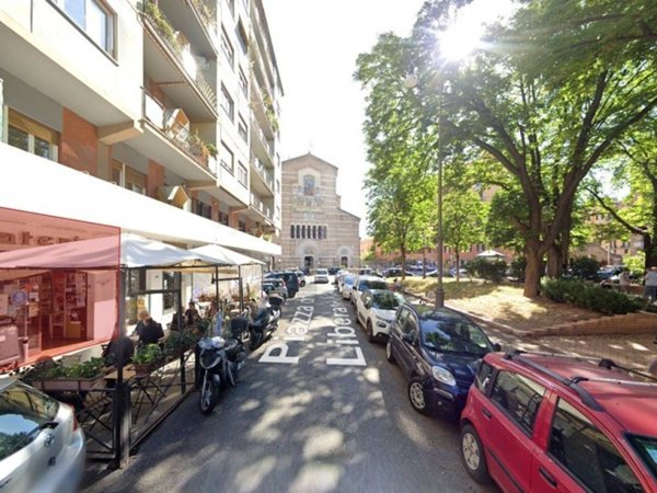 negozio in vendita a Roma in zona Testaccio