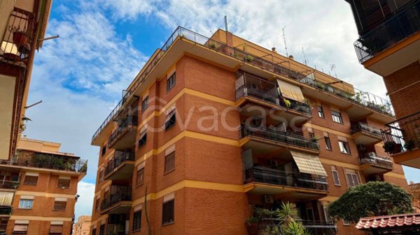 appartamento in vendita a Roma in zona Prenestino-Centocelle