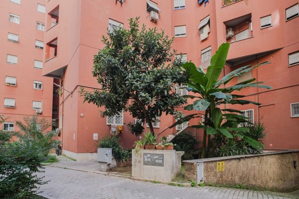 appartamento in vendita a Roma in zona Don Bosco