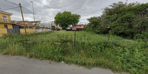 terreno edificabile in vendita a Roma in zona Giardini di Corcolle
