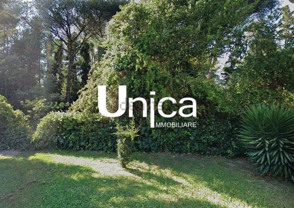 terreno edificabile in vendita a Roma in zona Casal Palocco